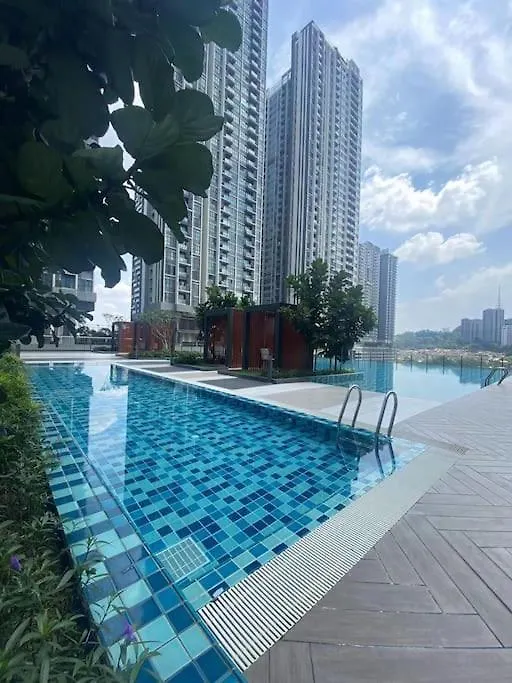 Platinum Arena Old Klang Road Midvalley Куала-Лумпур 0*,