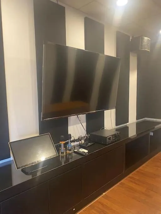 Platinum Arena Old Klang Road Midvalley Куала-Лумпур