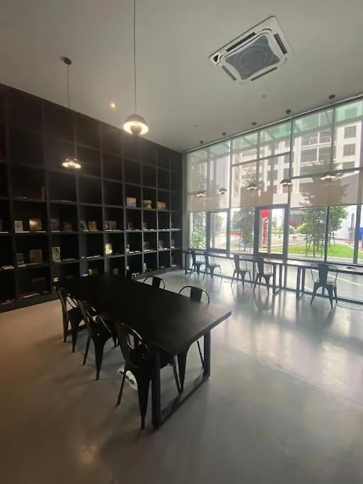 Platinum Arena Old Klang Road Midvalley Куала-Лумпур